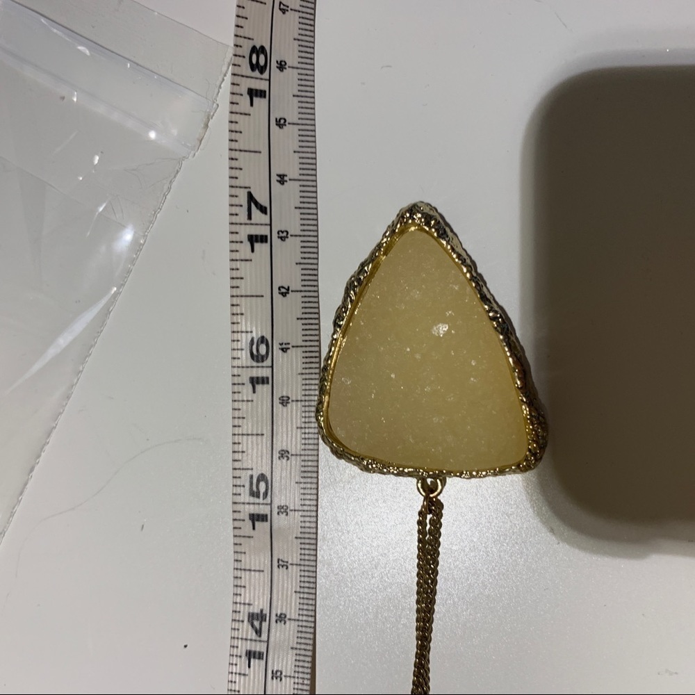 Long rock necklace - Picture 5 of 5
